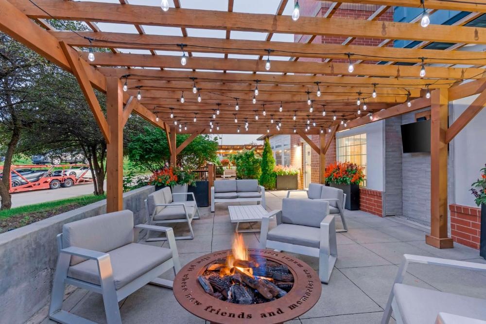 Best Western Plus Des Moines West Inn And Suites